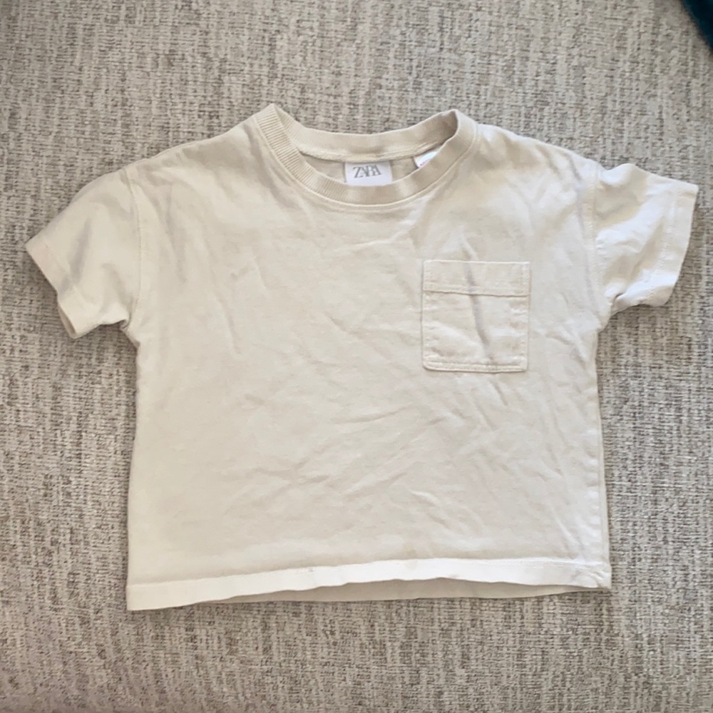 Zara 9-12m cream t shirt with pocket
